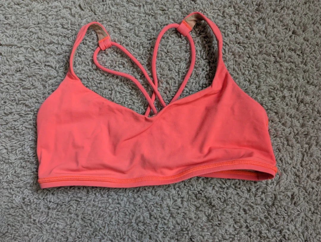Lululemon Sports Bra Coral Size 8
