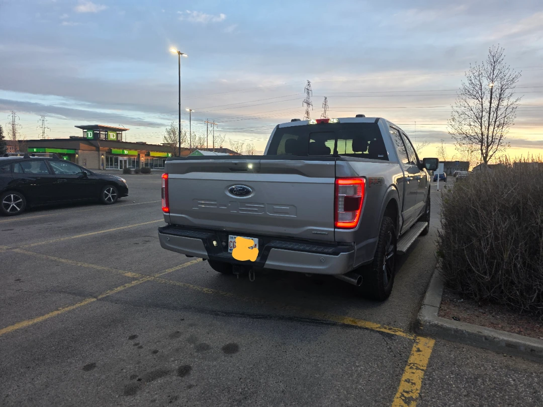 2021 Ford F-150 Lariat - photo 2
