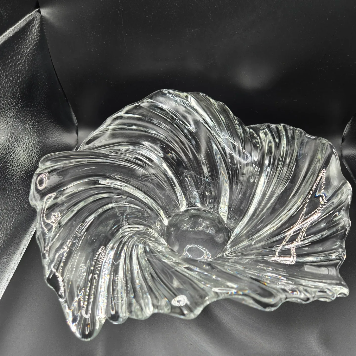 Clear Glass Swirl Serving Bowl - photo 2