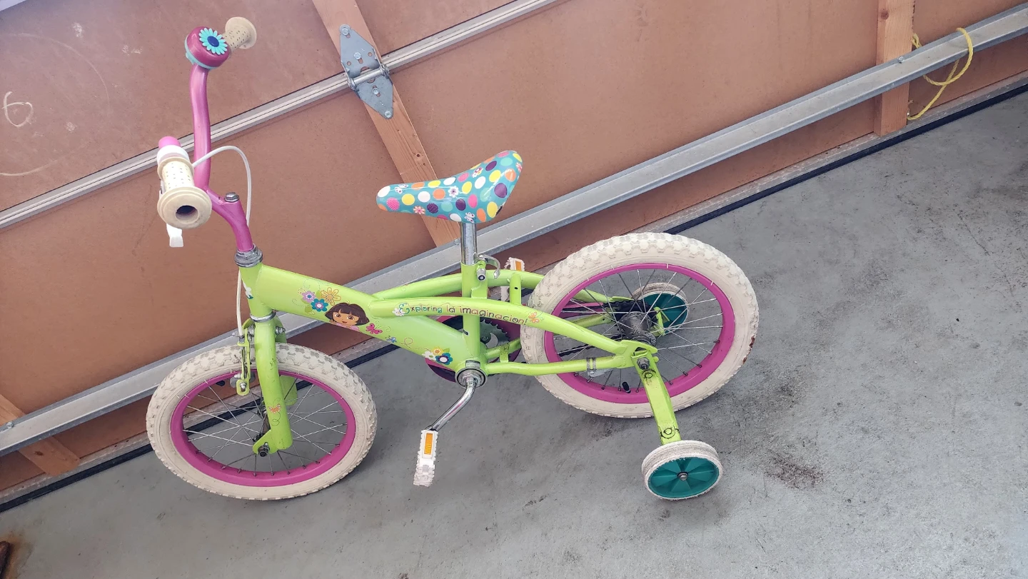 Dora the Explorer Kids Bike