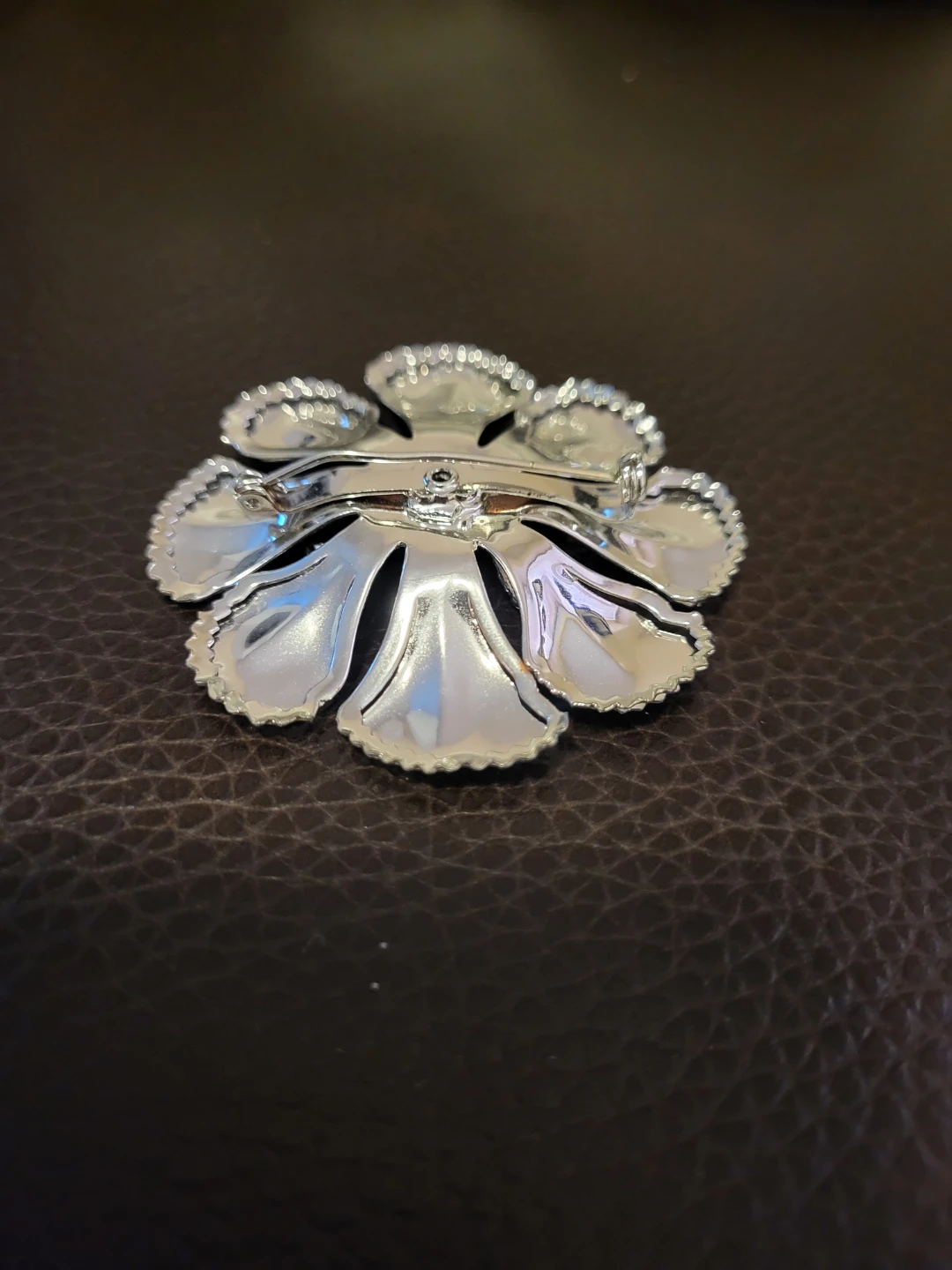 Silver Tone Flower Brooch - photo 2