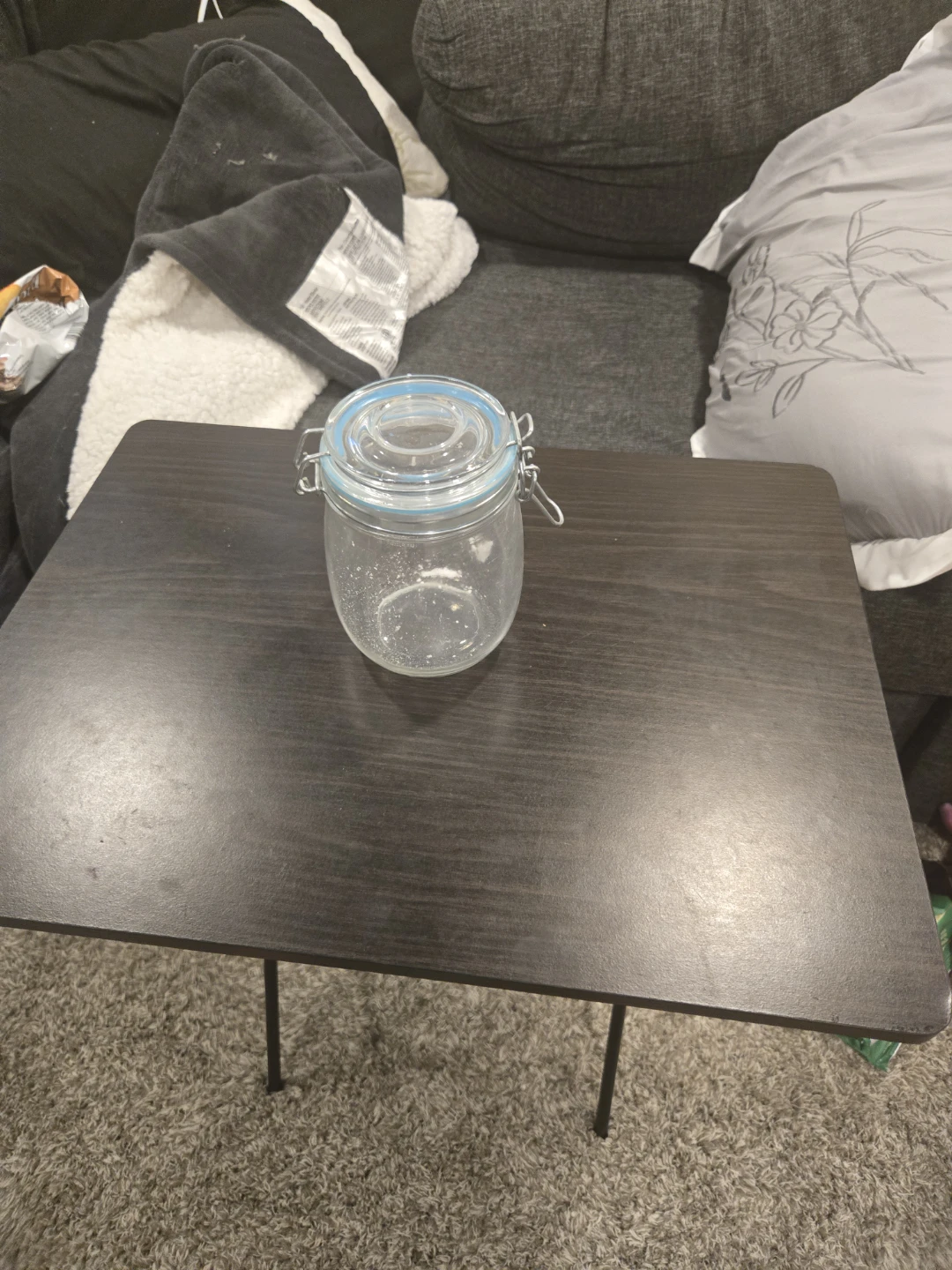 Glass jar
