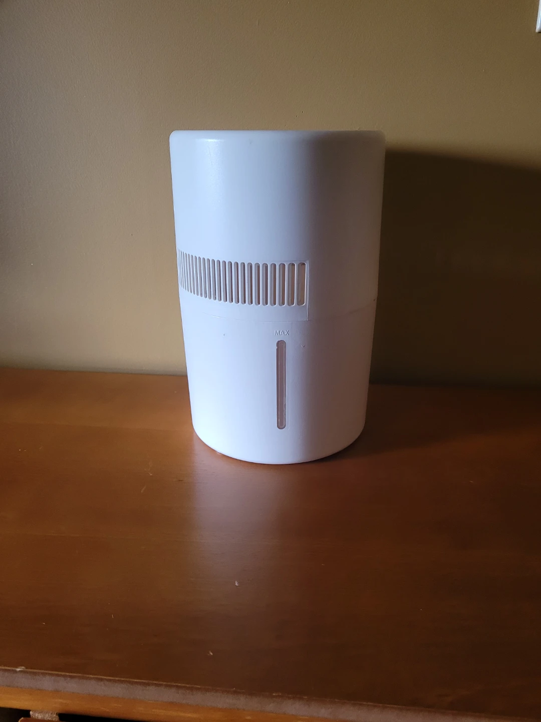 Dust free humidifier