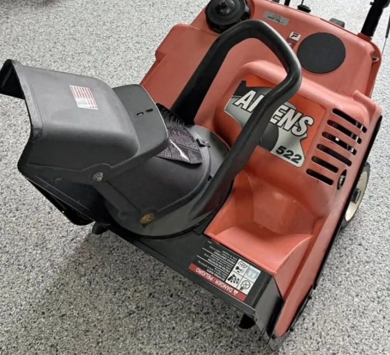 Ariens 522 Snowblower