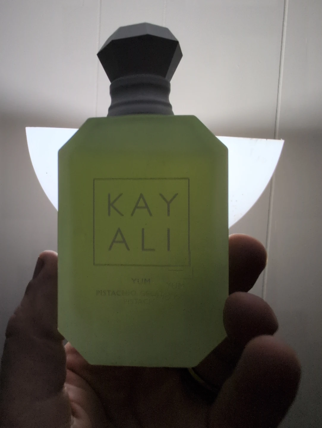 Kayali Yum Pistachio Gelato | 33 Eau de Parfum - photo 2