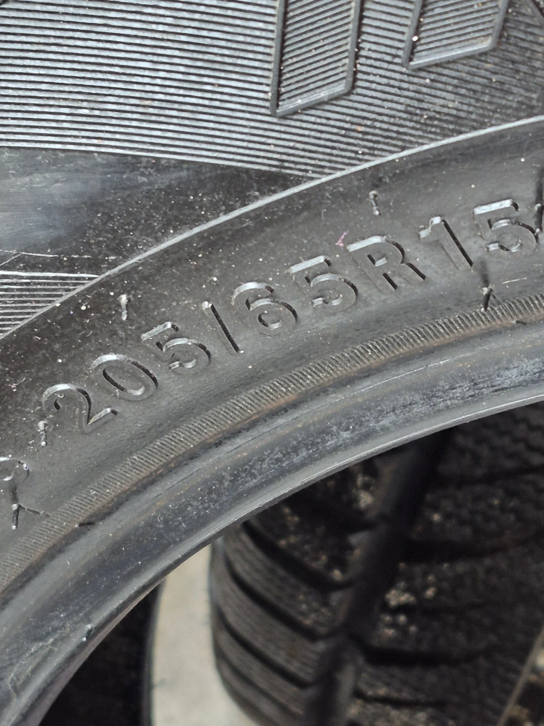 Set of 4 Winter Tires - 205/55R16 - photo 2