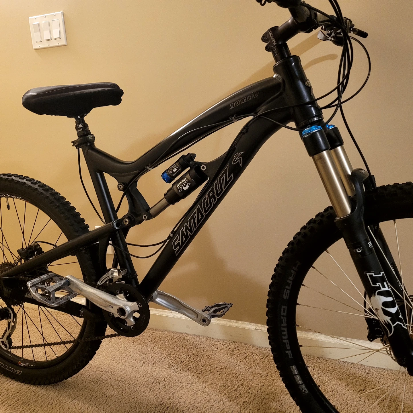 Santa Cruz Nomad Mountain Bike - photo 4