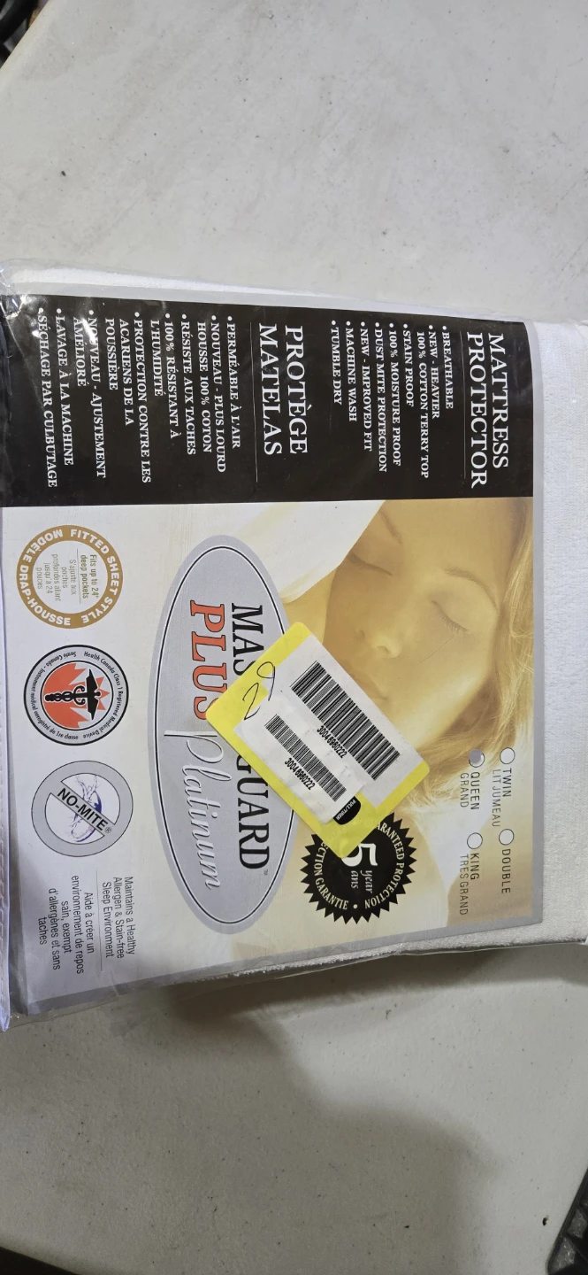 Queen size MasterGuard Platinum Mattress Protector
