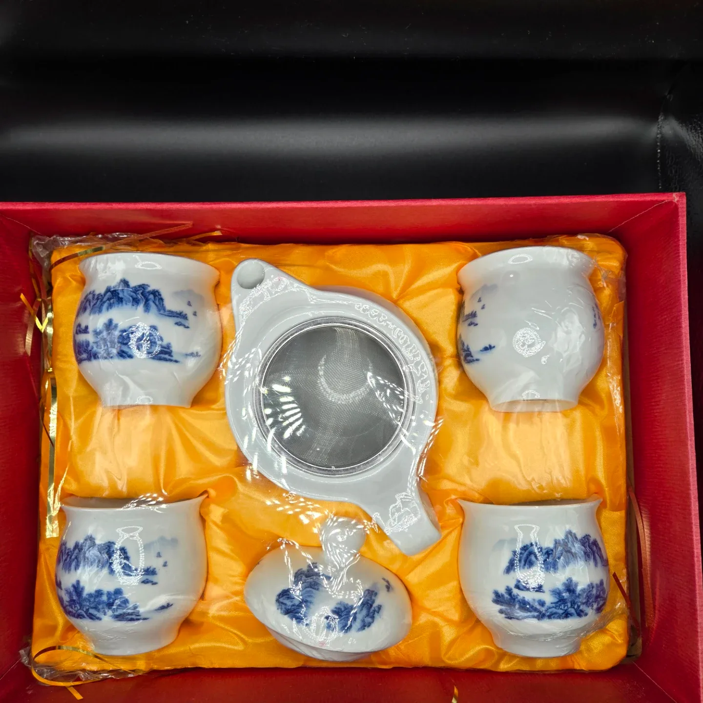 Chinese Ceramic Tea Set with 4 Cups and Infuser - photo 2