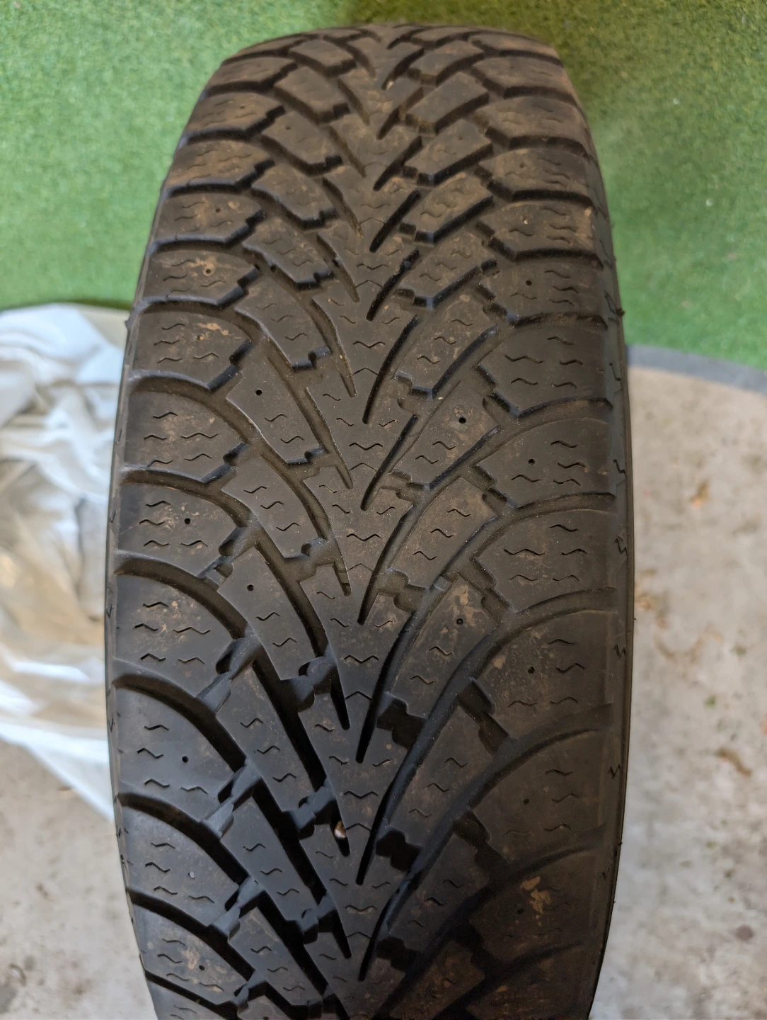 Goodyear Nordic Winter Tire 225/65R17 - photo 3