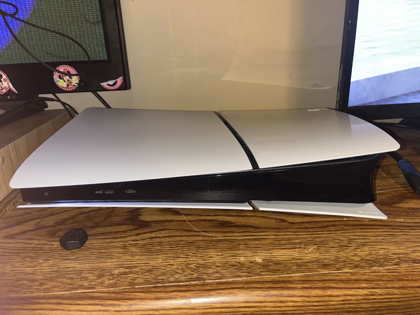 PlayStation 5 slim . 4 months old ...500 OBO