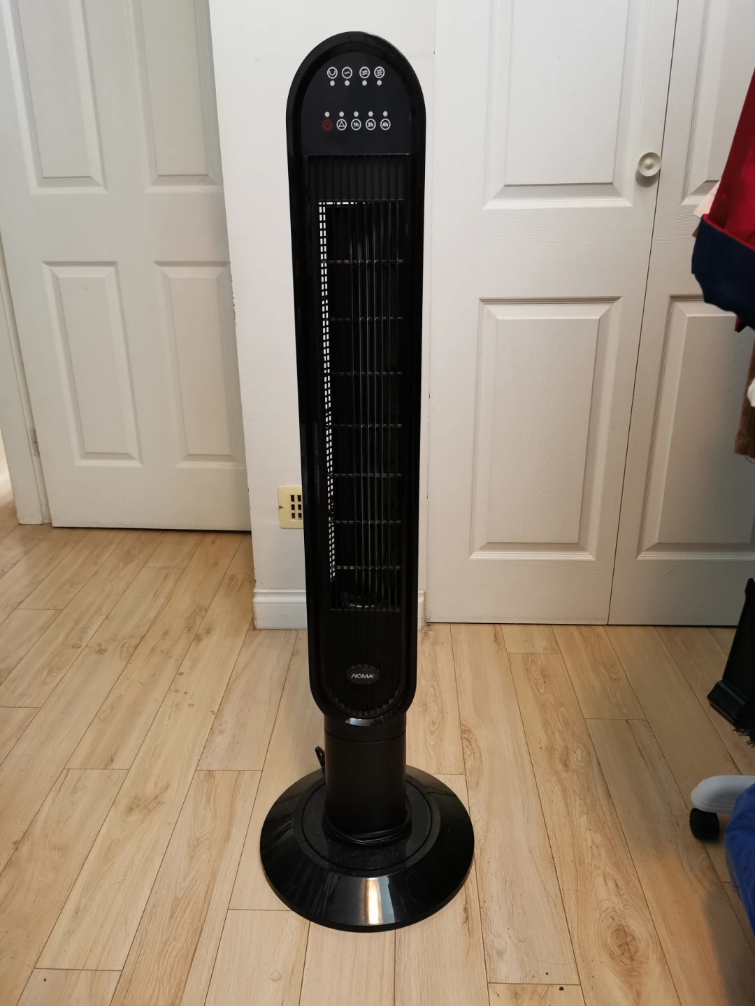 NOMA 46" Oscillating Tower Fan - photo 2