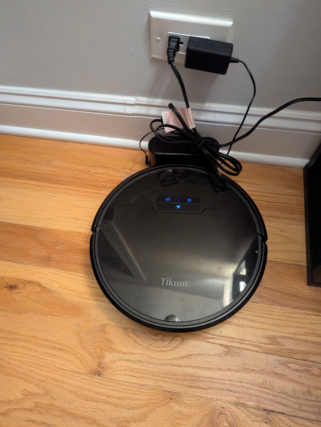 Tikom Robot Vacuum Cleaner & Mop - photo 2