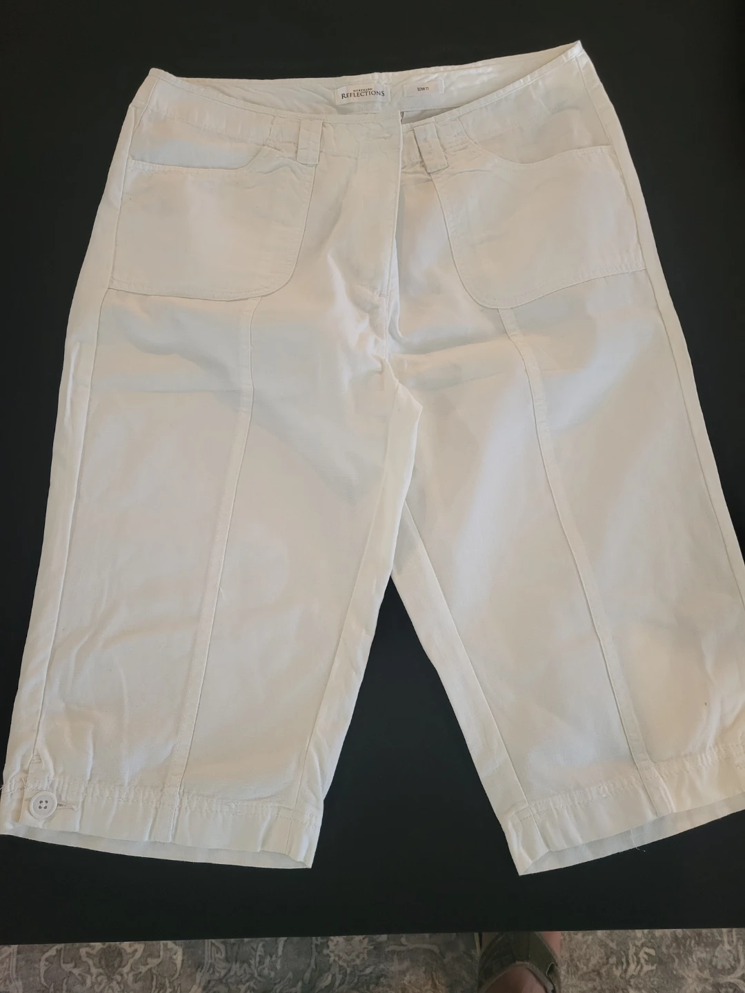 Reflections White Capri Pants