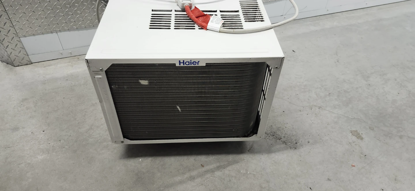 10000 BTU Haier window AC 20*20*14"WDH - photo 3