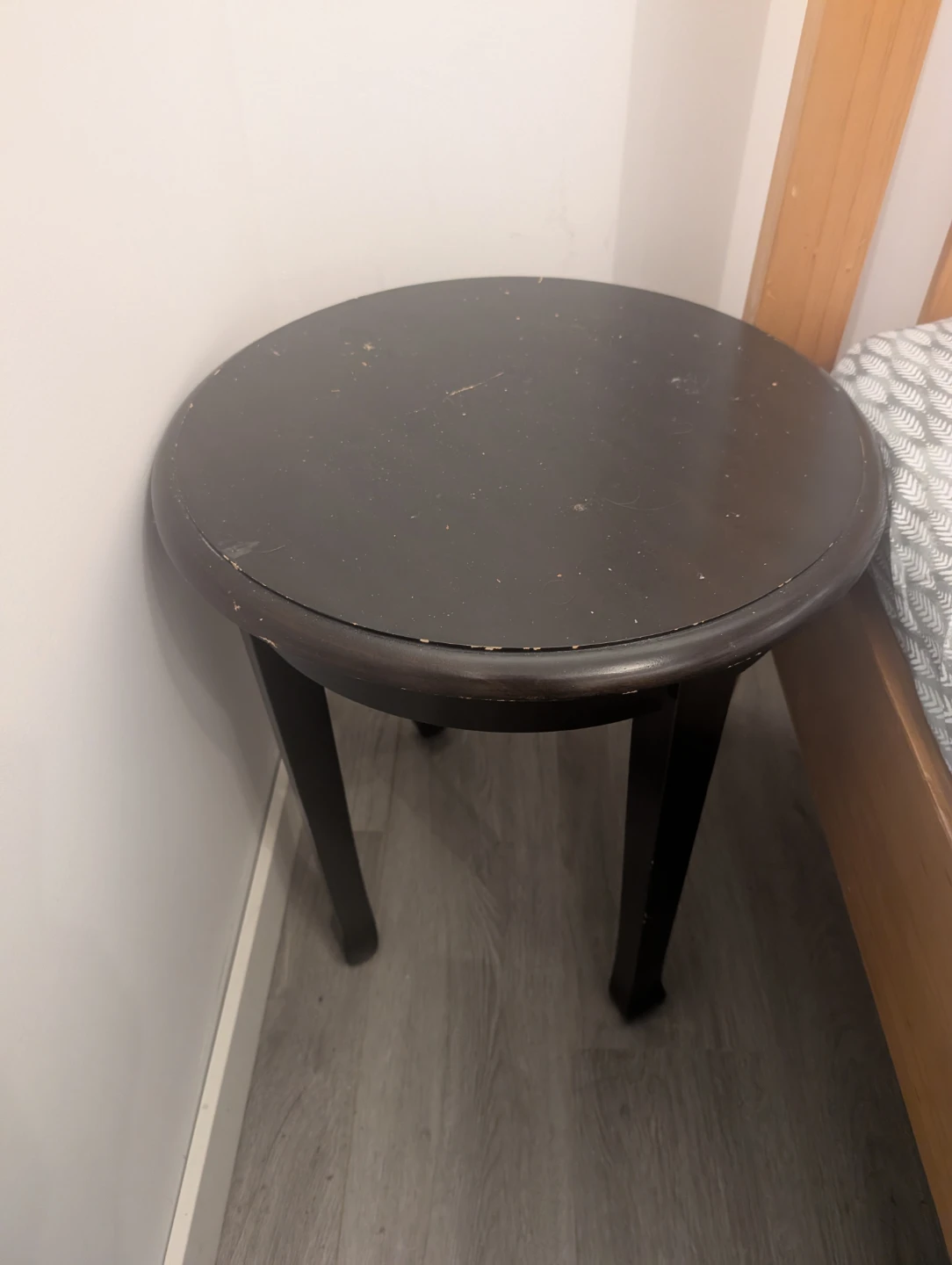Round End Table