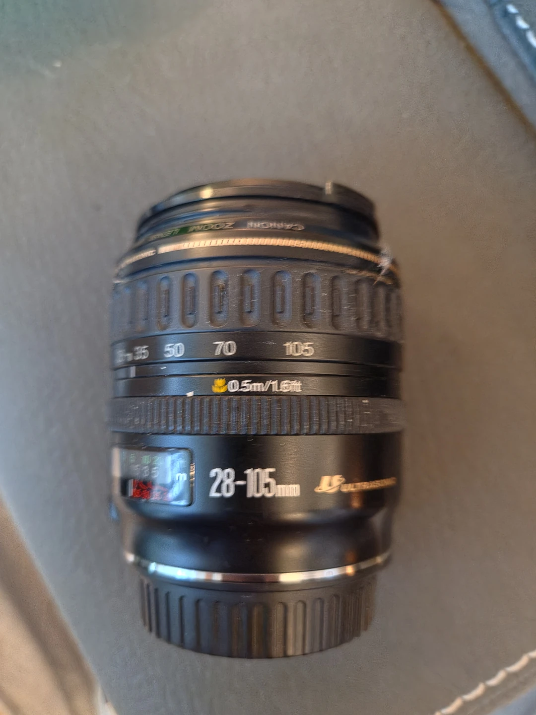 Canon EF Zoom Lens 28-105mm 1:3.5-4.5