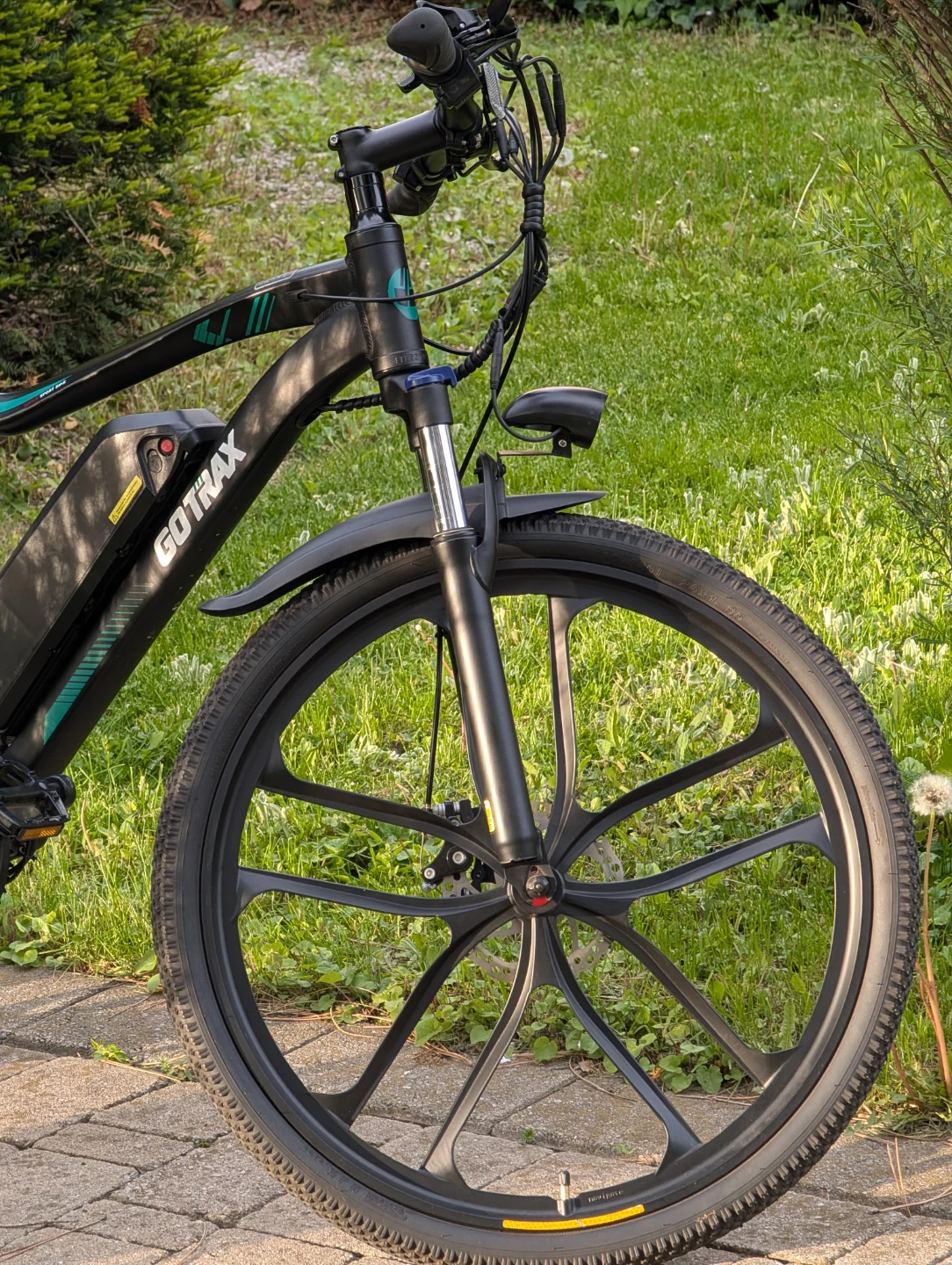 Electric sport bike - photo 2