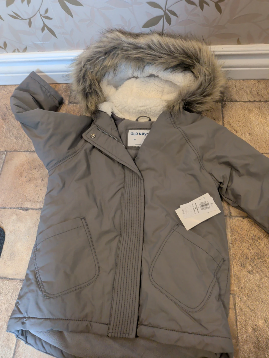 Old Navy cost 5T