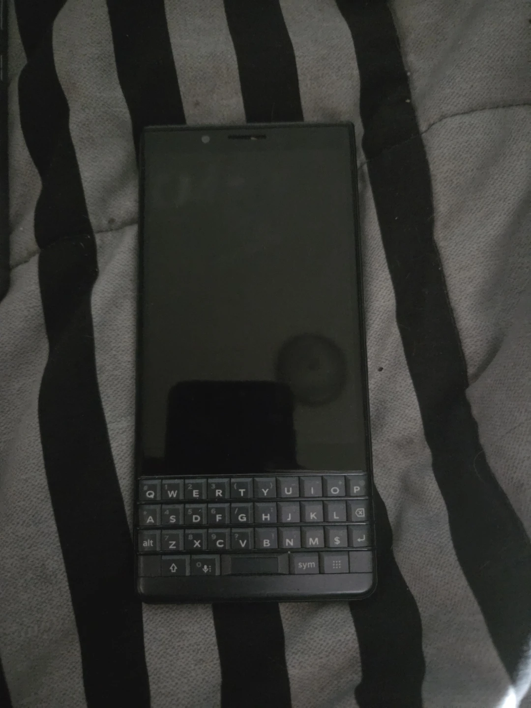 BlackBerry KEY2 LE Smartphone - Black