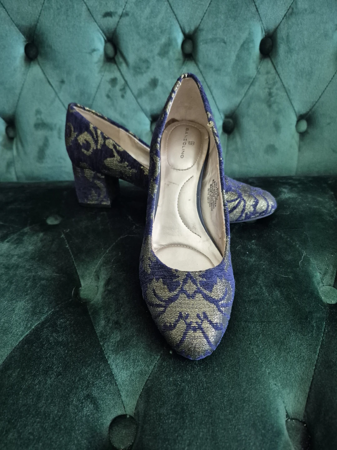 Bandolino Blue & Gold Floral Pattern Heels Size 8.5 - photo 4