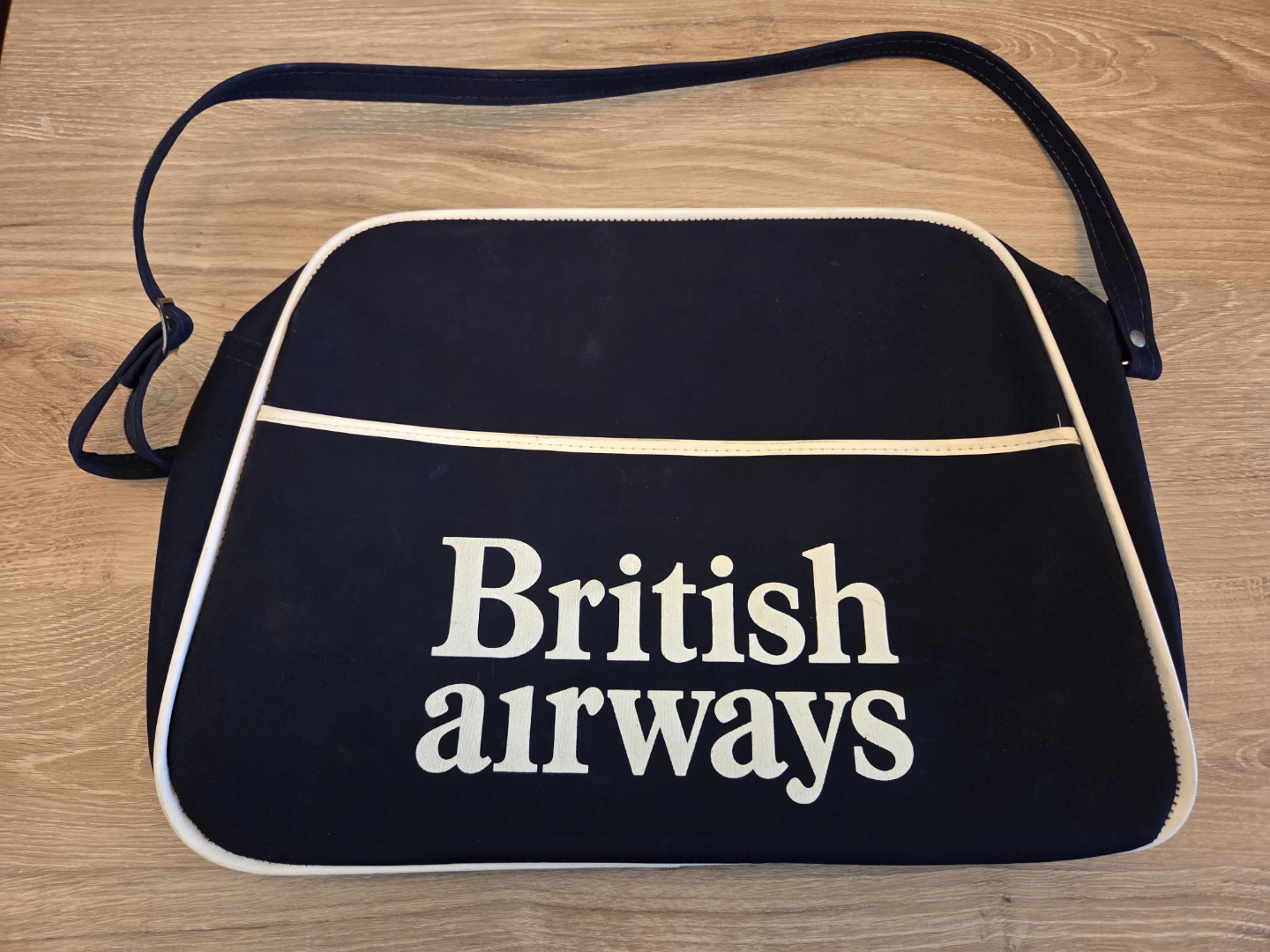 British Airways Duffel Bag - photo 3
