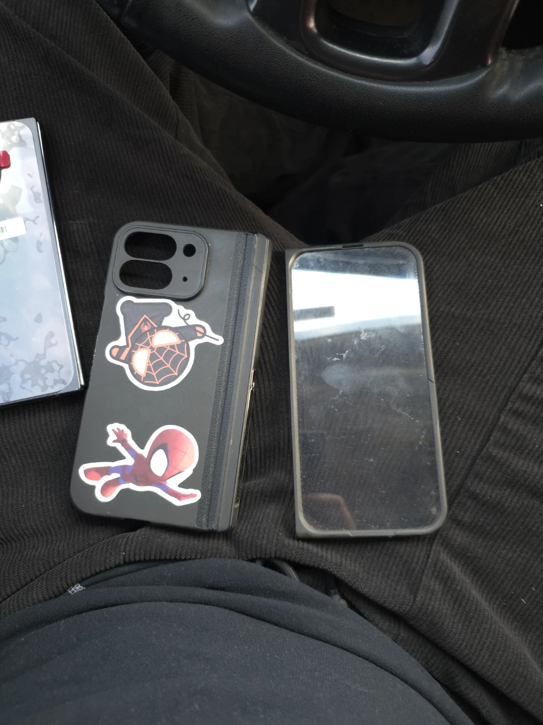 Google Pixel Fold 9 PRO - photo 2