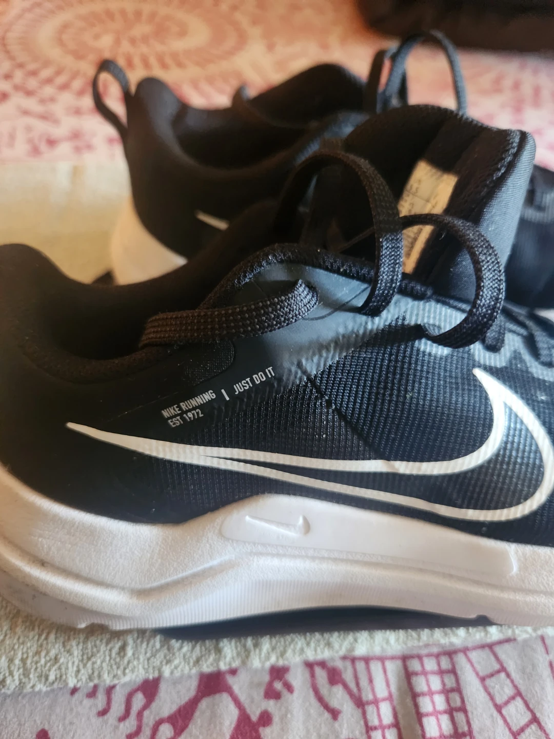 Nike Women's Running Shoes Black US 9.5 - photo 4