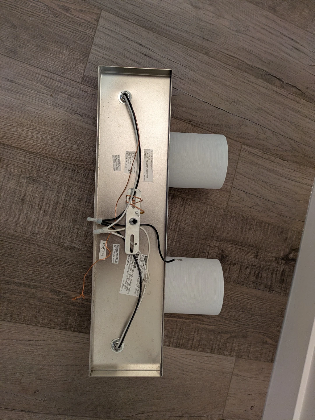 Canarm Hampton 2-Light Bath Vanity Light - photo 2