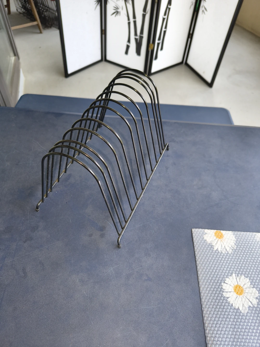 Vintage Metal Magazine / Mail Holder Rack - photo 2