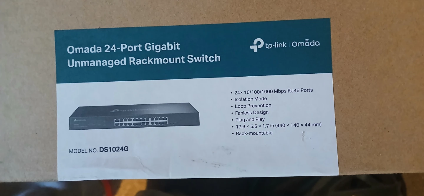 TP-Link Omada 24-Port Gigabit Unmanaged Rackmount Switch DS1024G