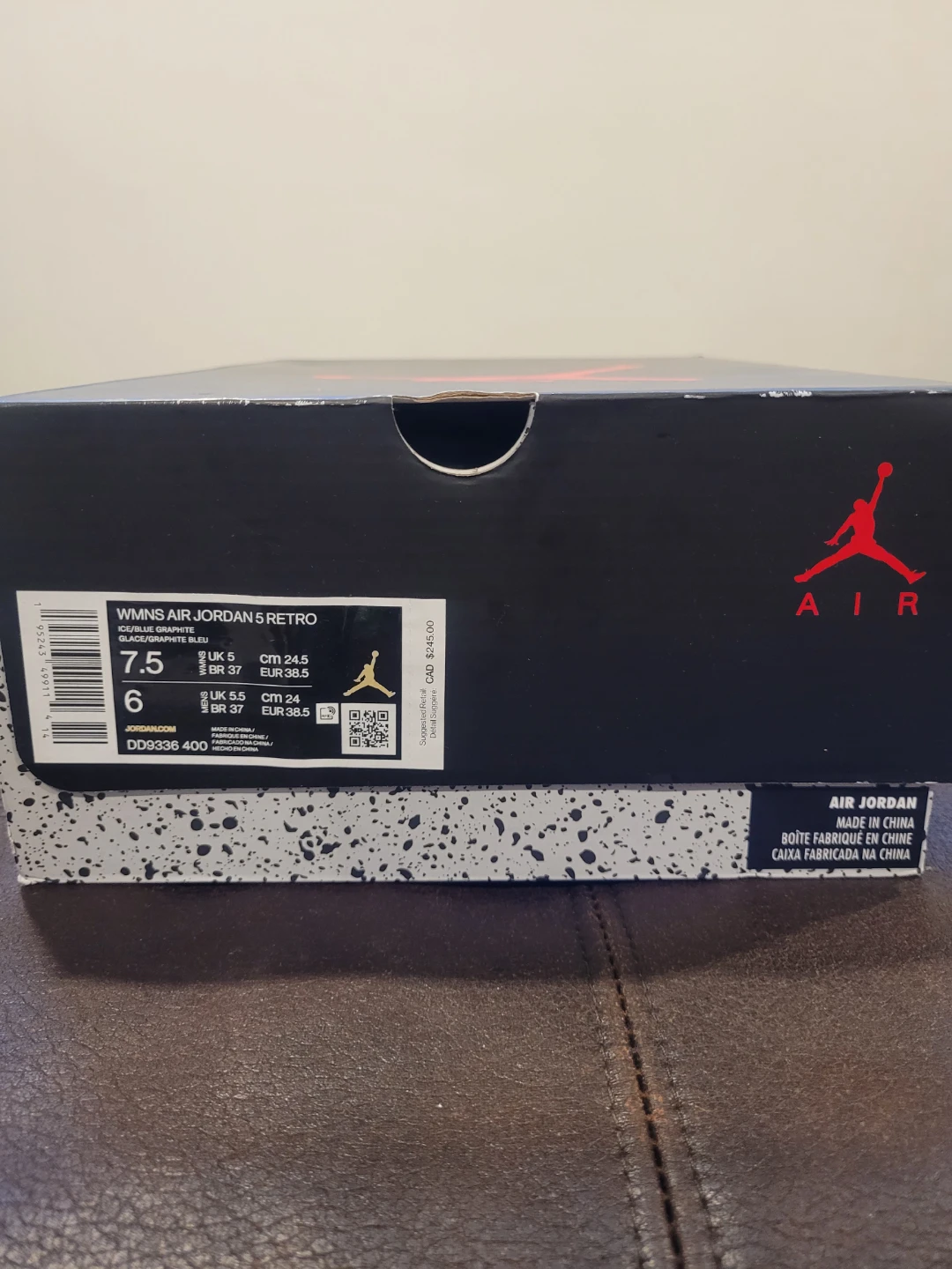 Women's Air Jordan 5 Retro – Size 7.5 - photo 2