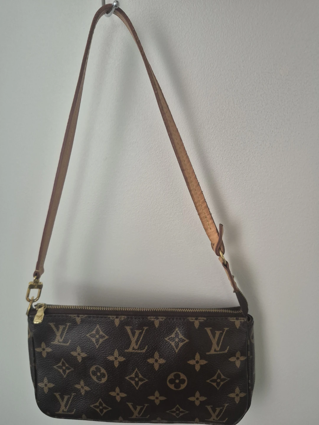 Louis Vuitton Monogram Pochette Accessories Bag