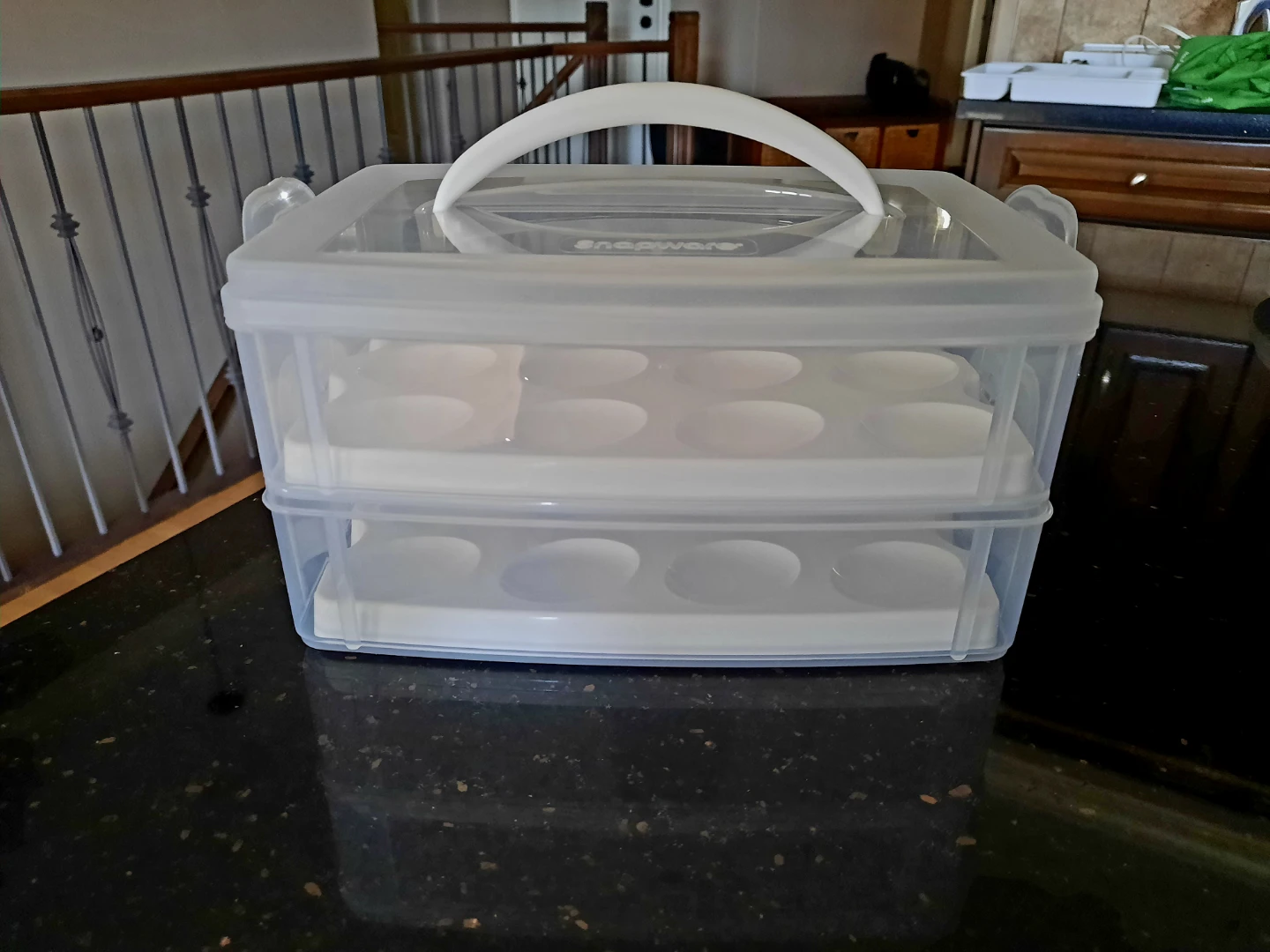24 eggs tray