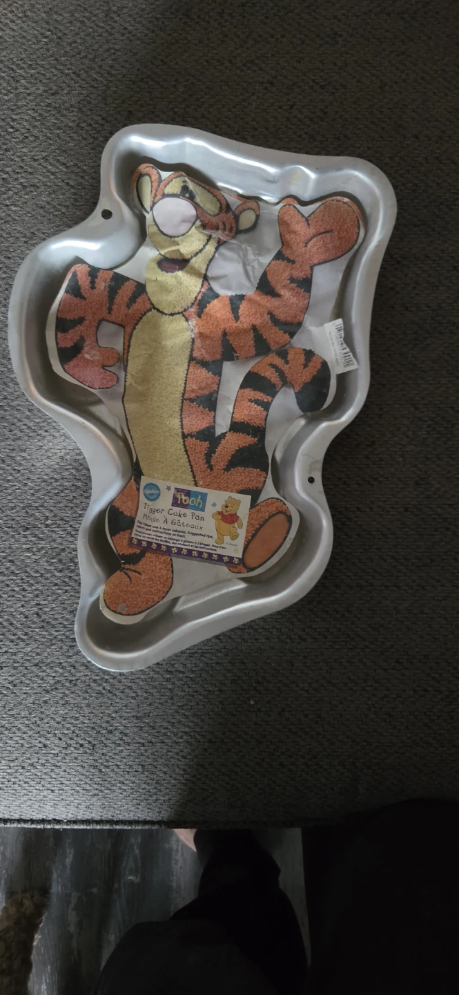 Wilton Tigger Cake Pan