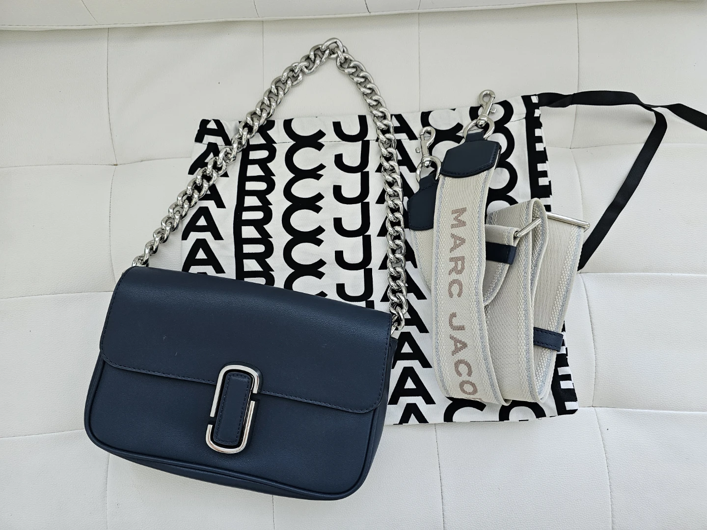 Authentic Marc Jacobs The J Link Shoulder Bag Navy