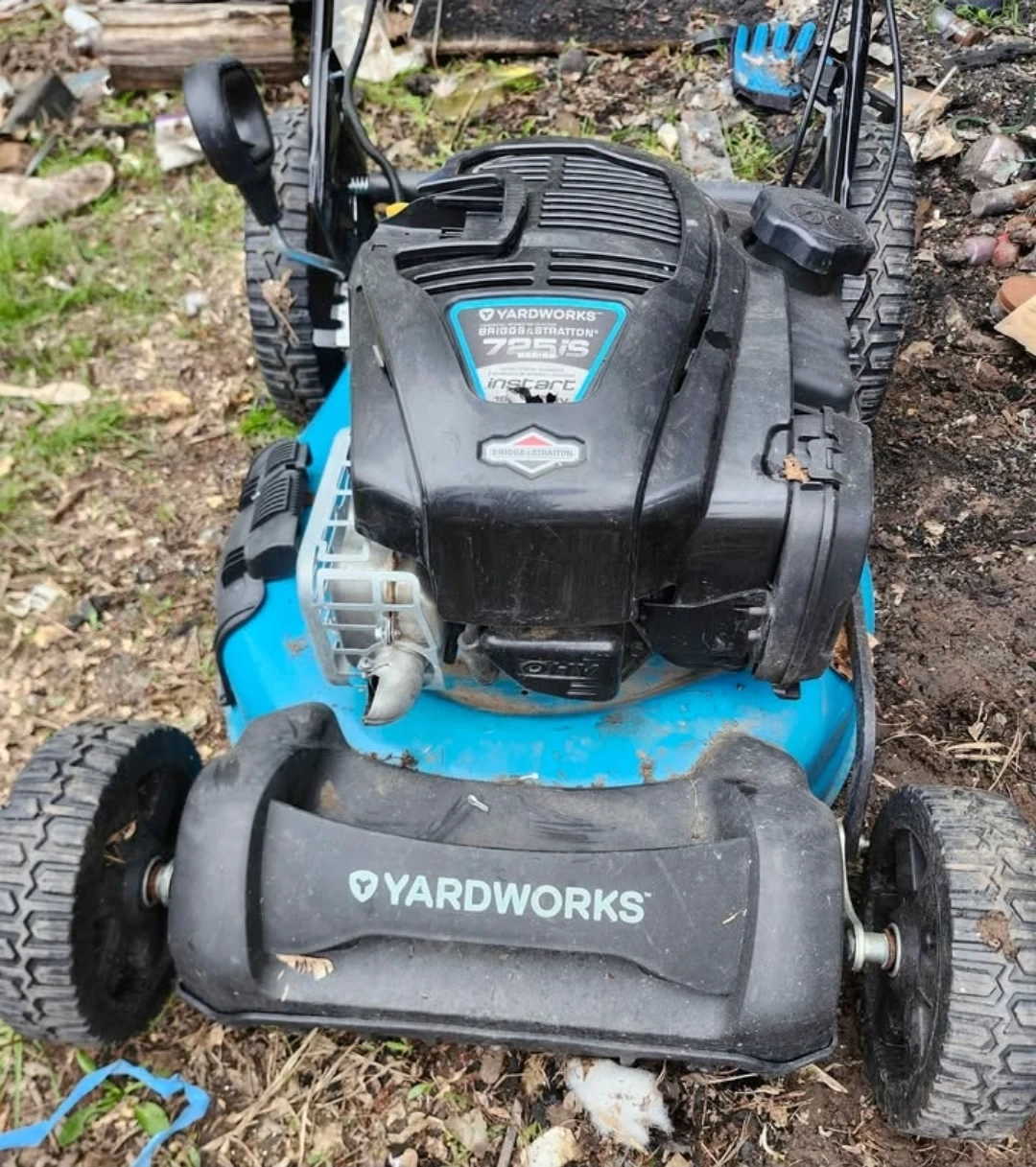 Yardworks 3-in-1 163cc Gas Engine RWD Lawn Mower, 22-in - photo 4