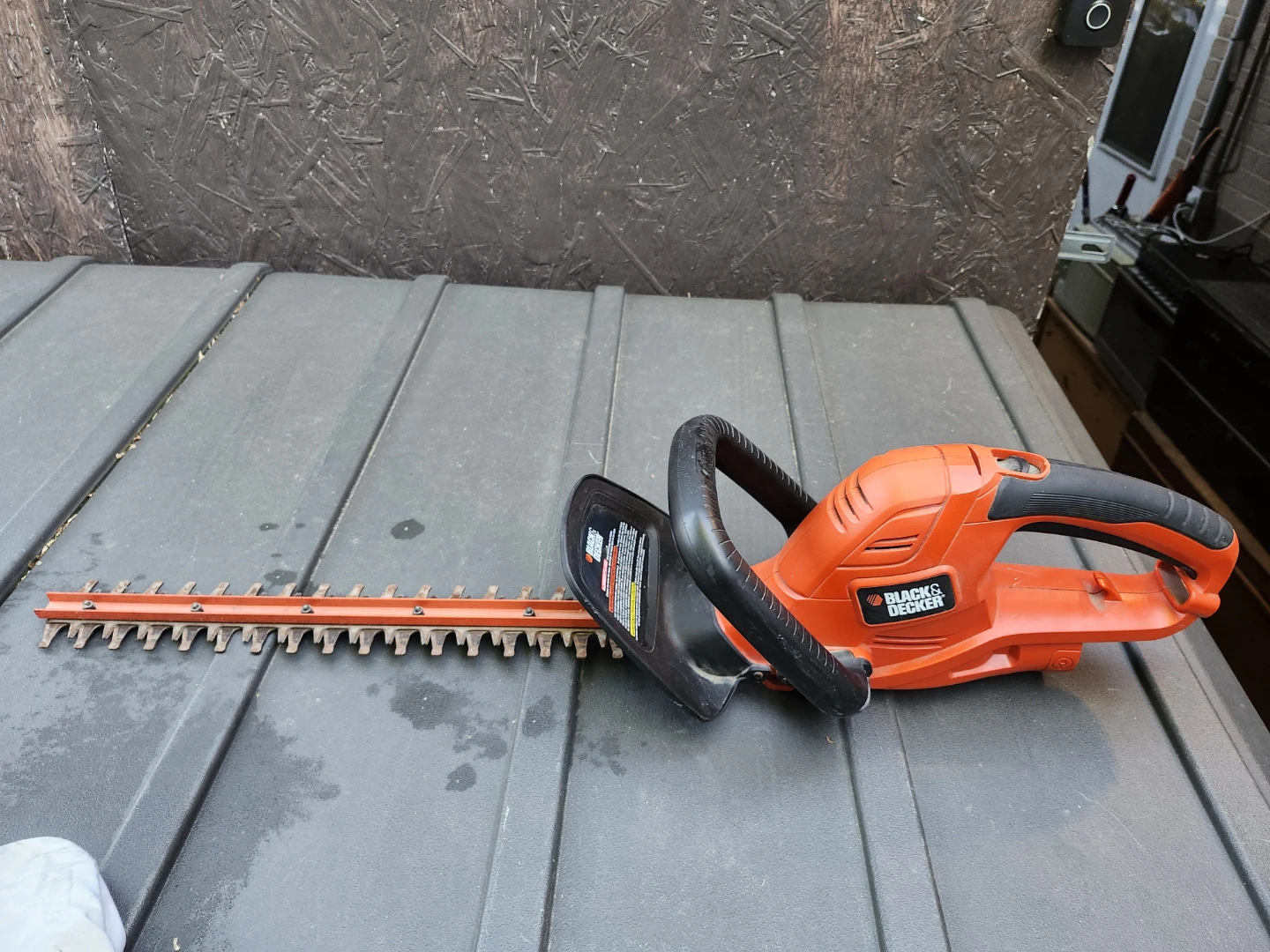Black & Decker Hedge Trimmer 20 inch - photo 5