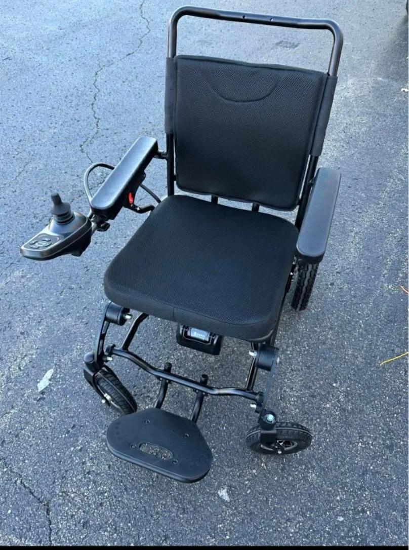Electric Wheelchair Brand New  – Foldable – - photo 3