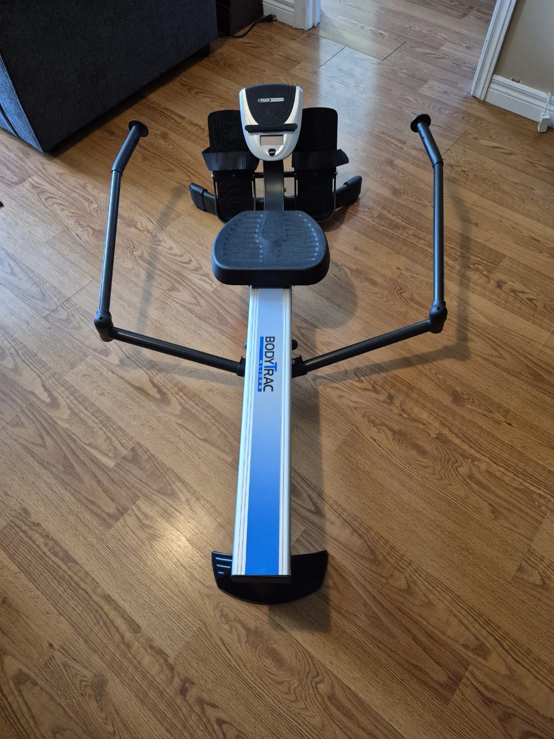 Compact rowing machine