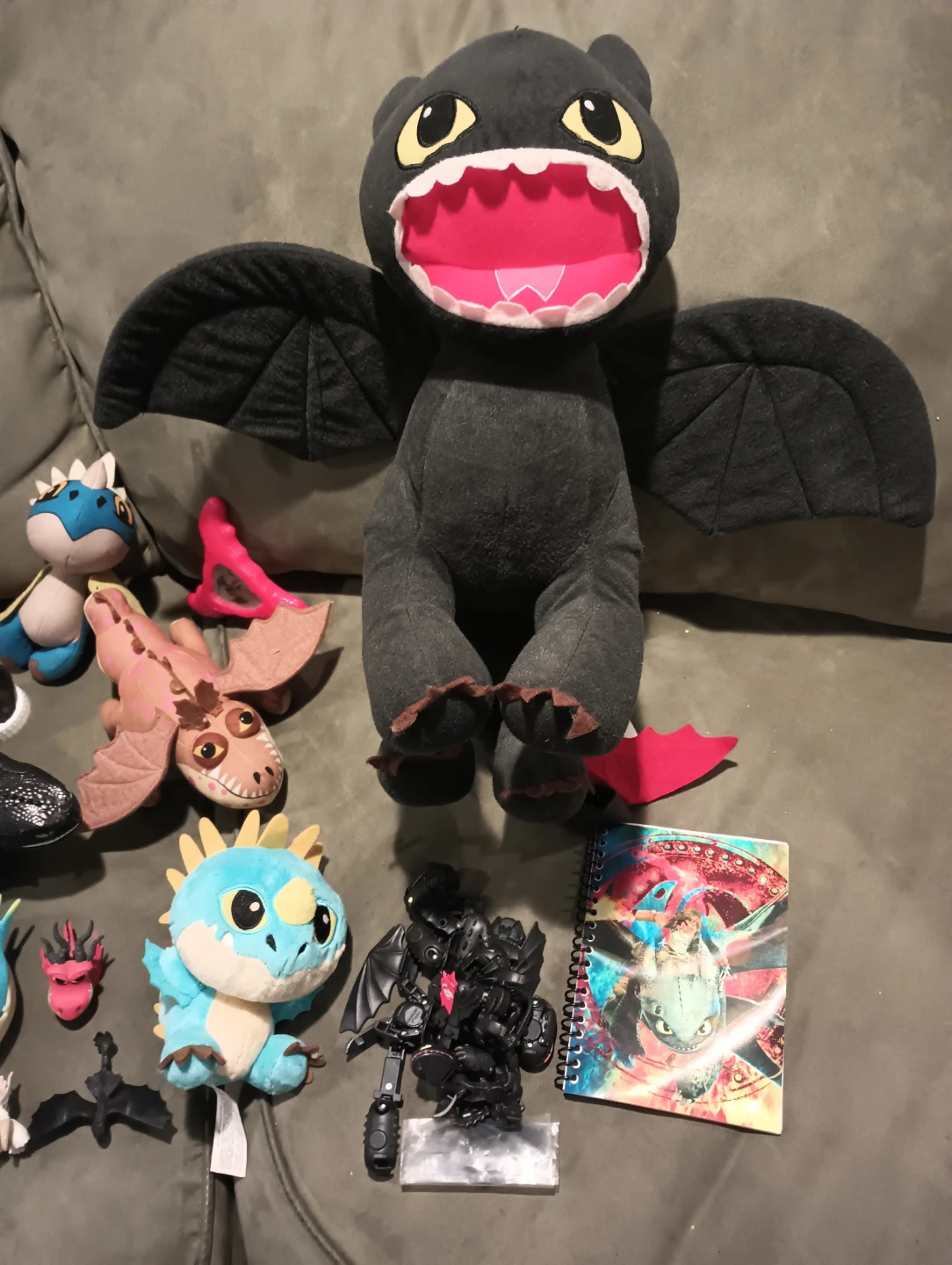 How to Train Your Dragon Toys lot - photo 4