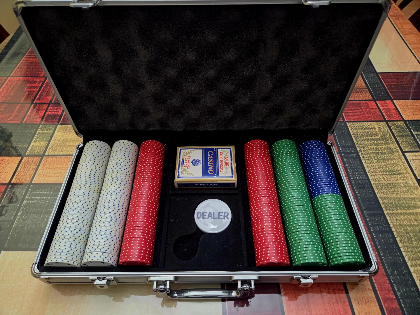 Casino Poker Chip Set with Case