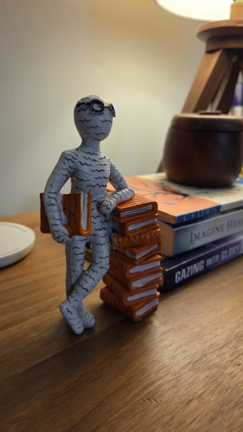 Reader Bookworm Sandstone Statue *new
