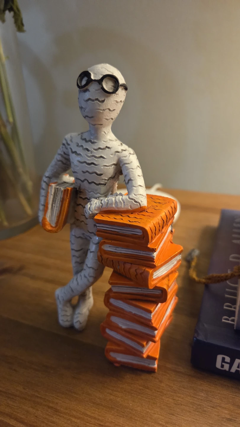 Reader Bookworm Sandstone Statue *new - photo 2