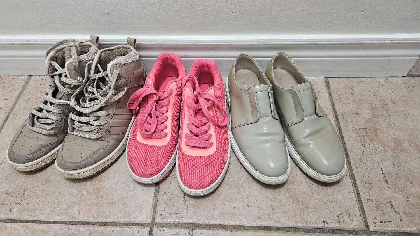 3 pair shoes