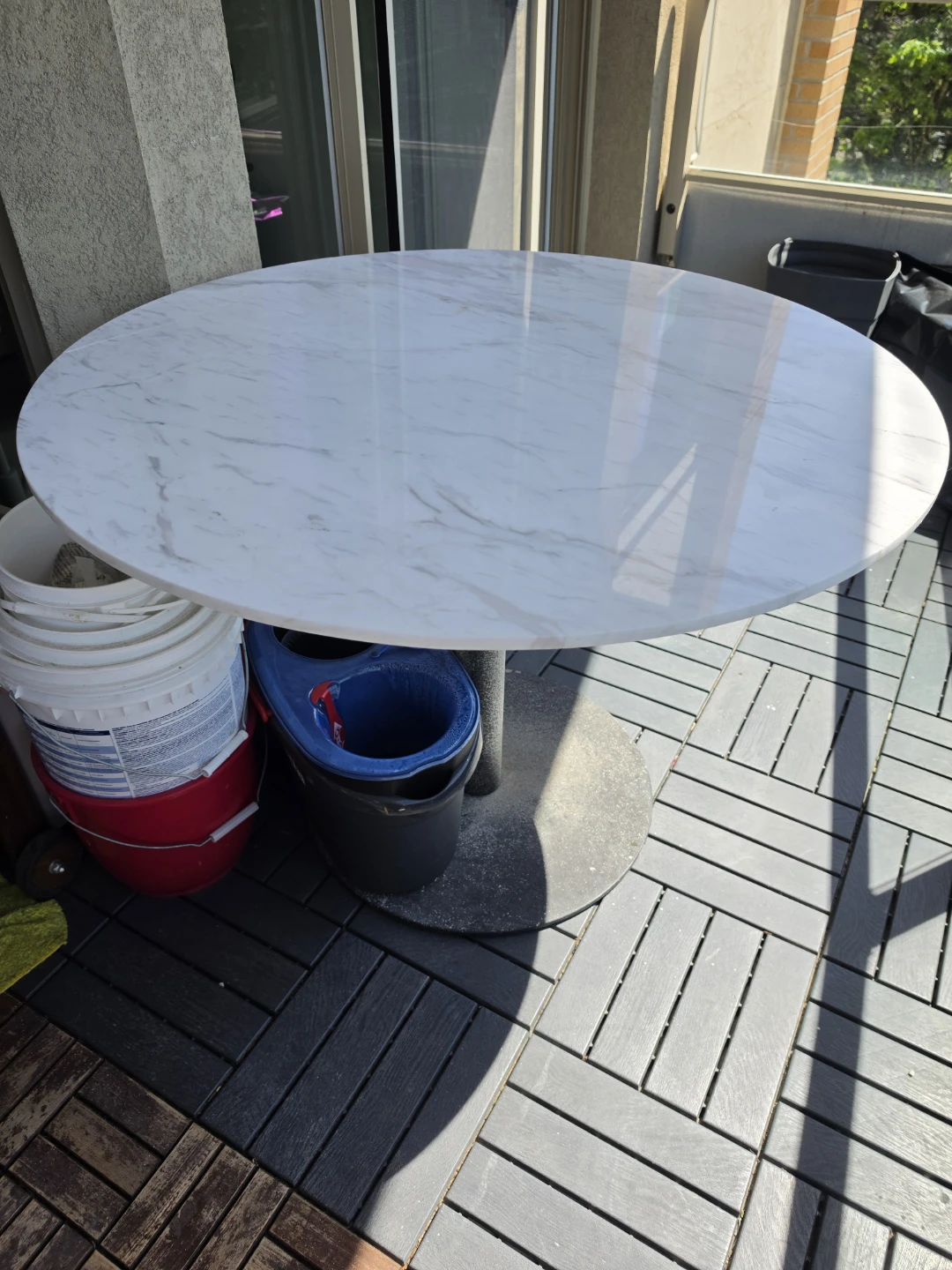As is! Round Marble Top Table - photo 2