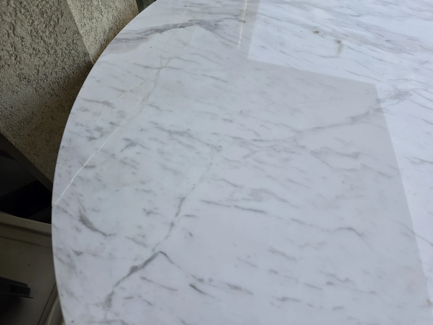 As is! Round Marble Top Table - photo 3