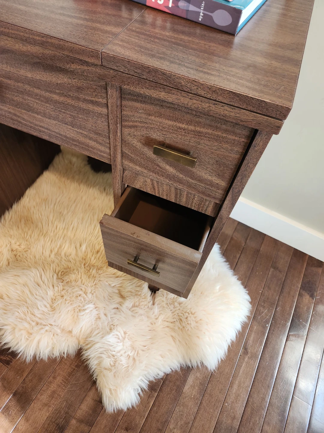 Vintage brown Desk OR sewing table with 3 handy Drawers - photo 3