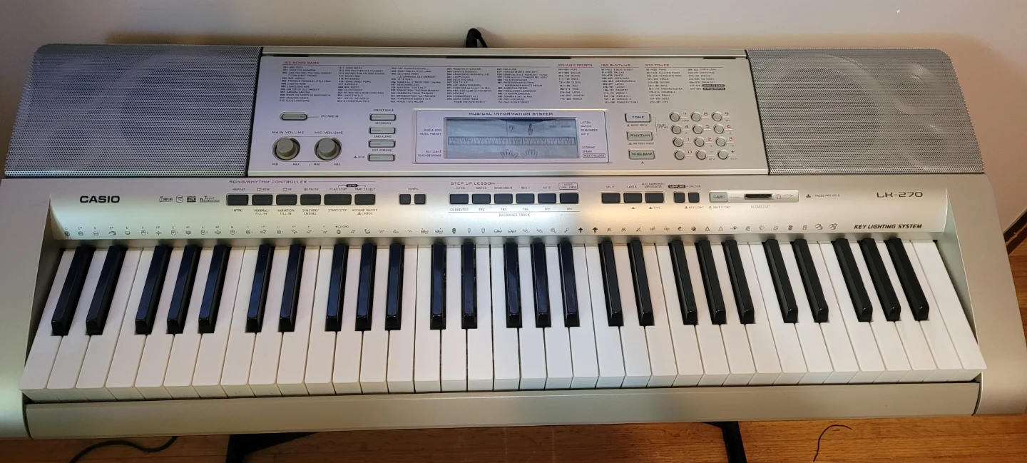 Casio LK-270 Keyboard