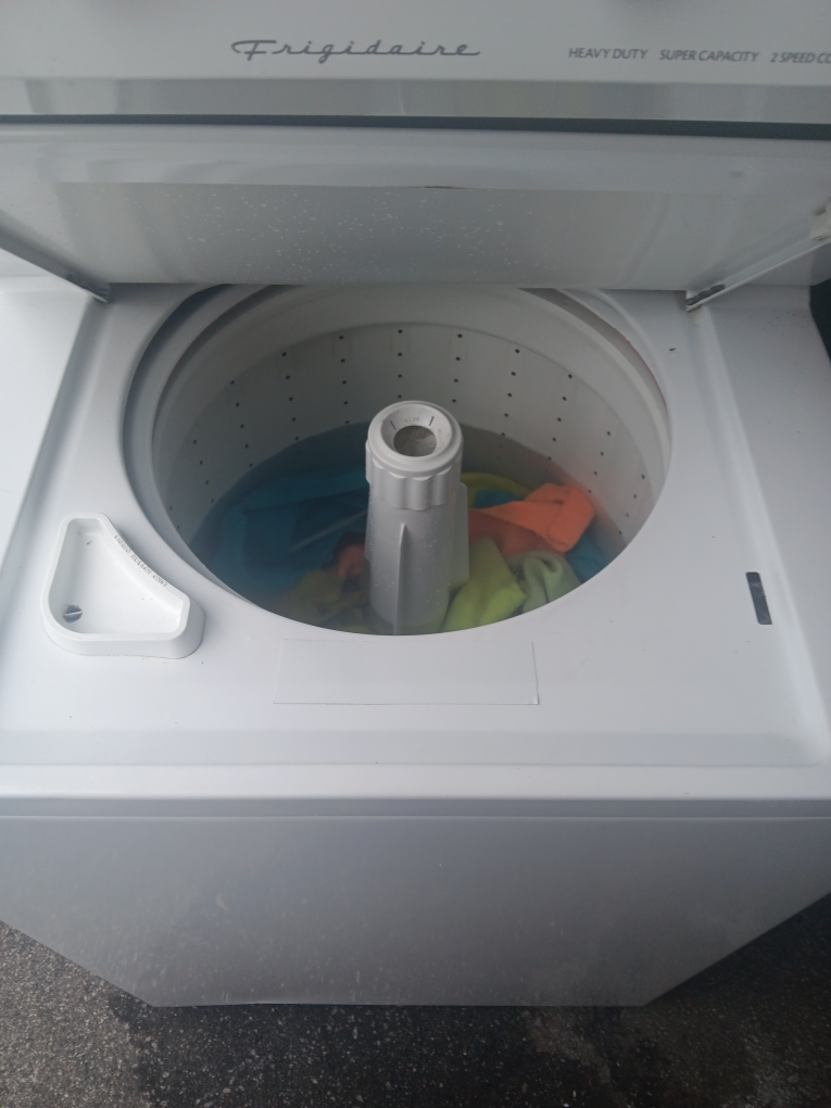 Frigidaire Stackable Washer Dryer - photo 3